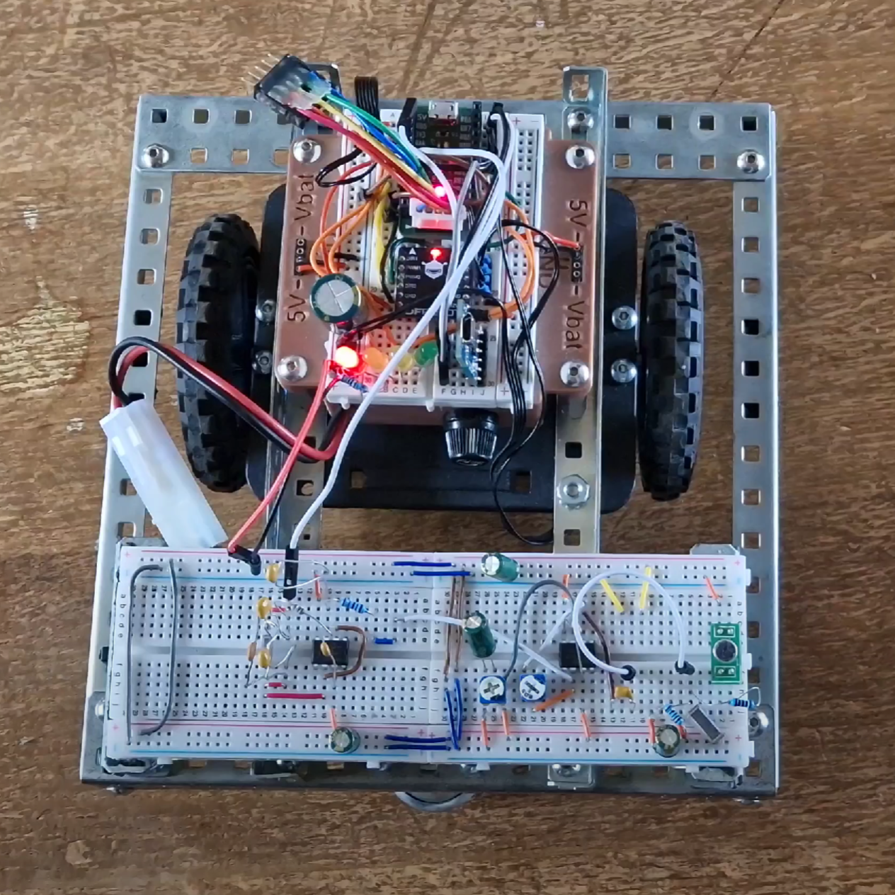Image for blog post: Frequency-modulated sound frames controlled robot [ULB]